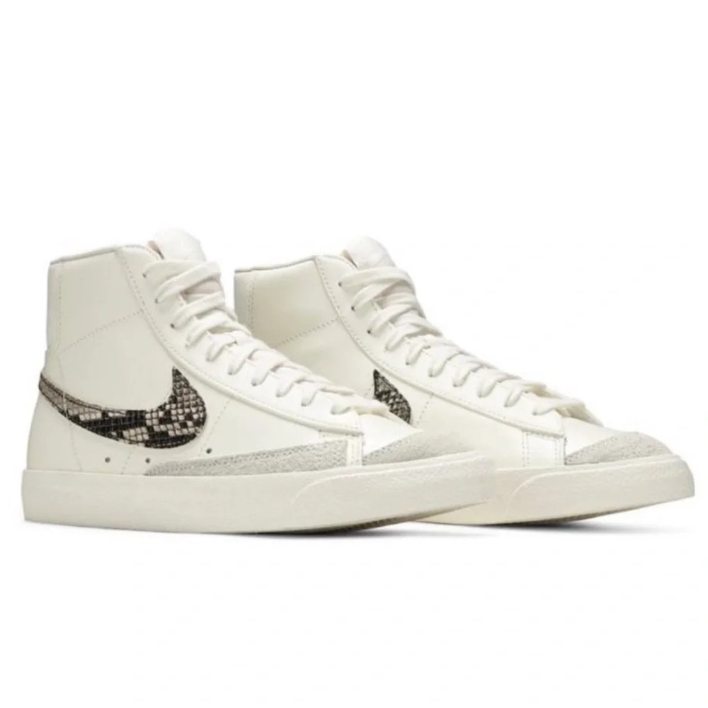 Nike Blazer Mid ‘77 SE in‎ Snakeskin 9